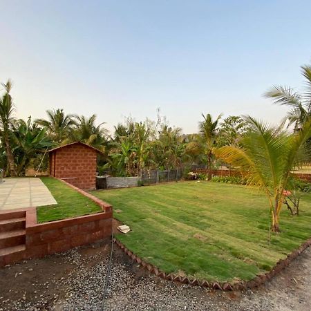 O'Nest Countryside Hotel Surai Buitenkant foto